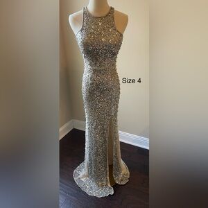 060 Elegant Silver Sequin Gown